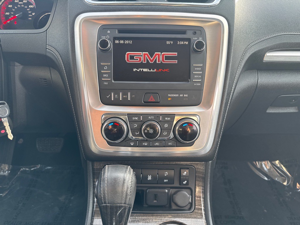 2016 GMC Acadia Image 17