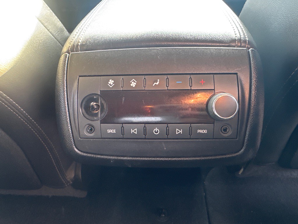 2016 GMC Acadia Image 24