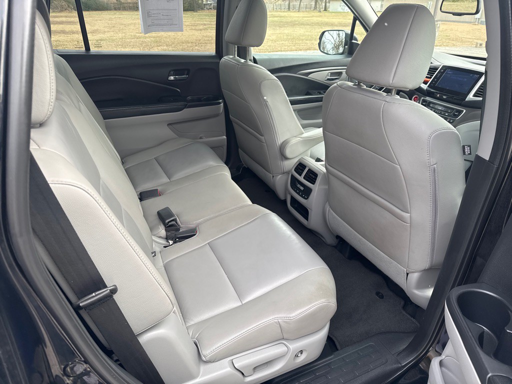2016 Honda Pilot Image 13