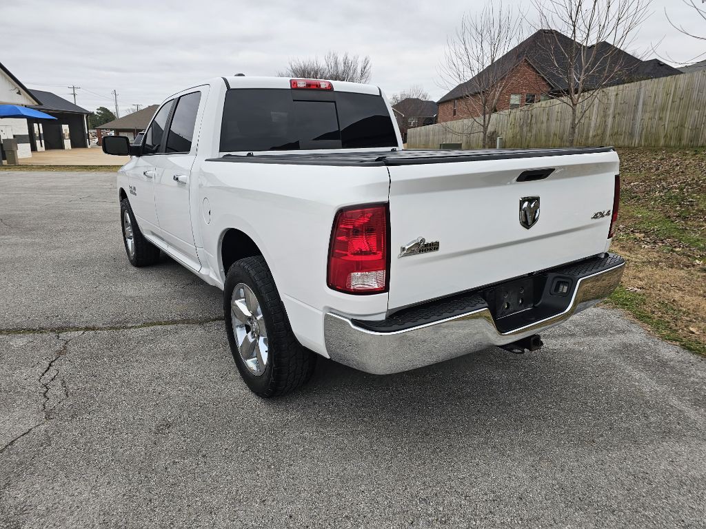2015 RAM 1500 Image 9