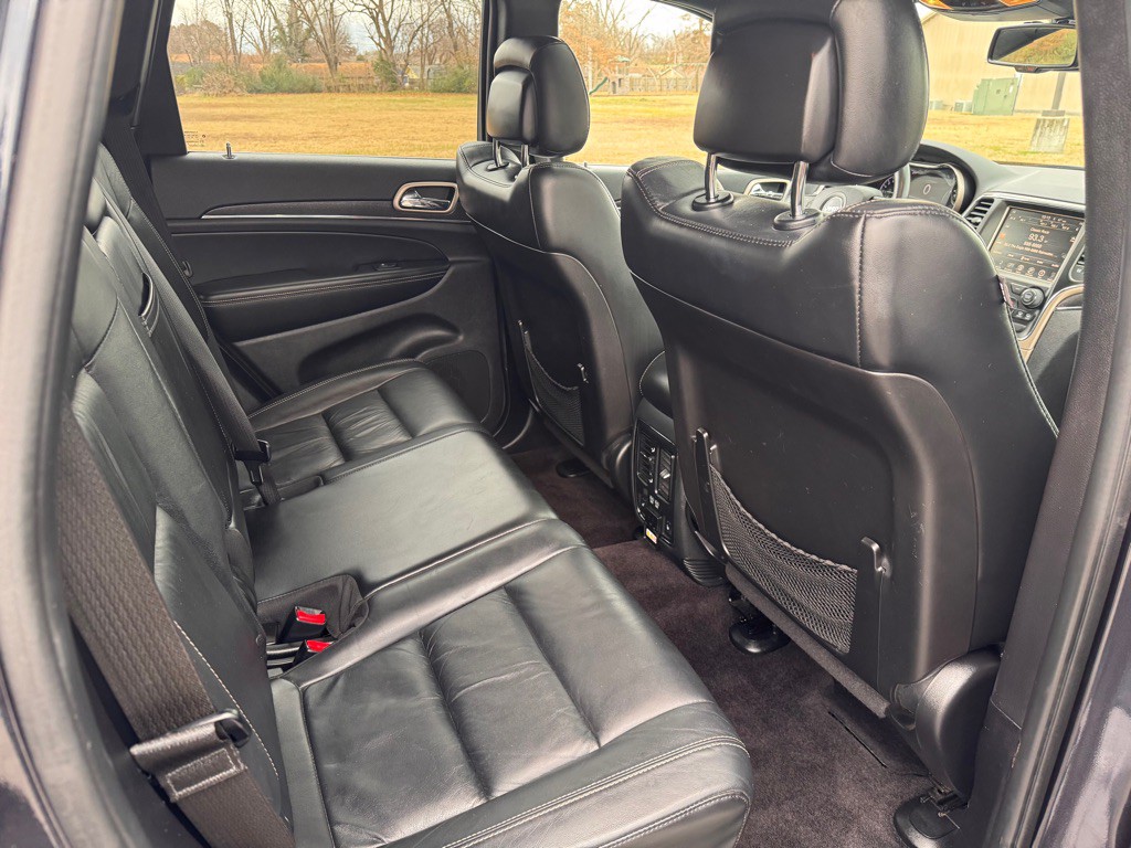 2015 Jeep Grand Cherokee Image 12