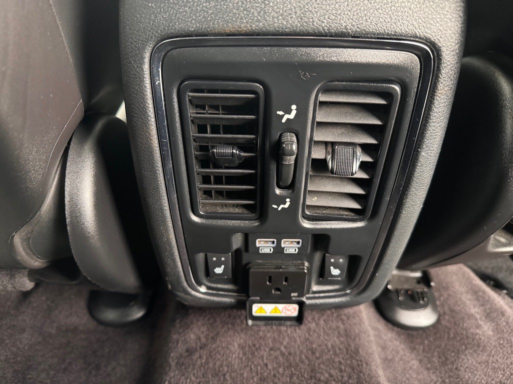 2015 Jeep Grand Cherokee Image 23