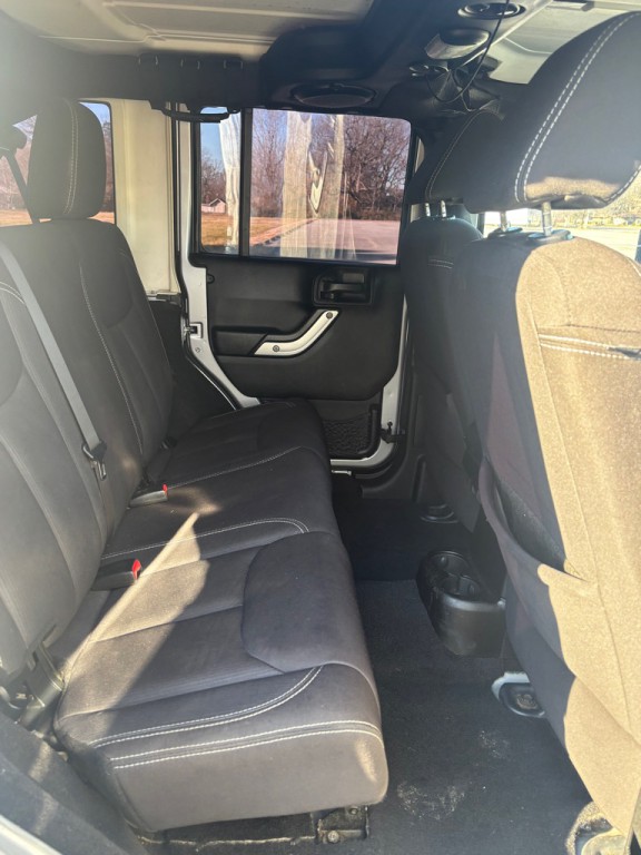 2013 Jeep Wrangler Unlimited Image 13