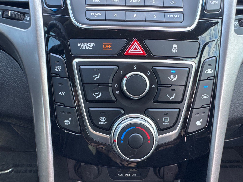 2016 Hyundai Elantra Image 15