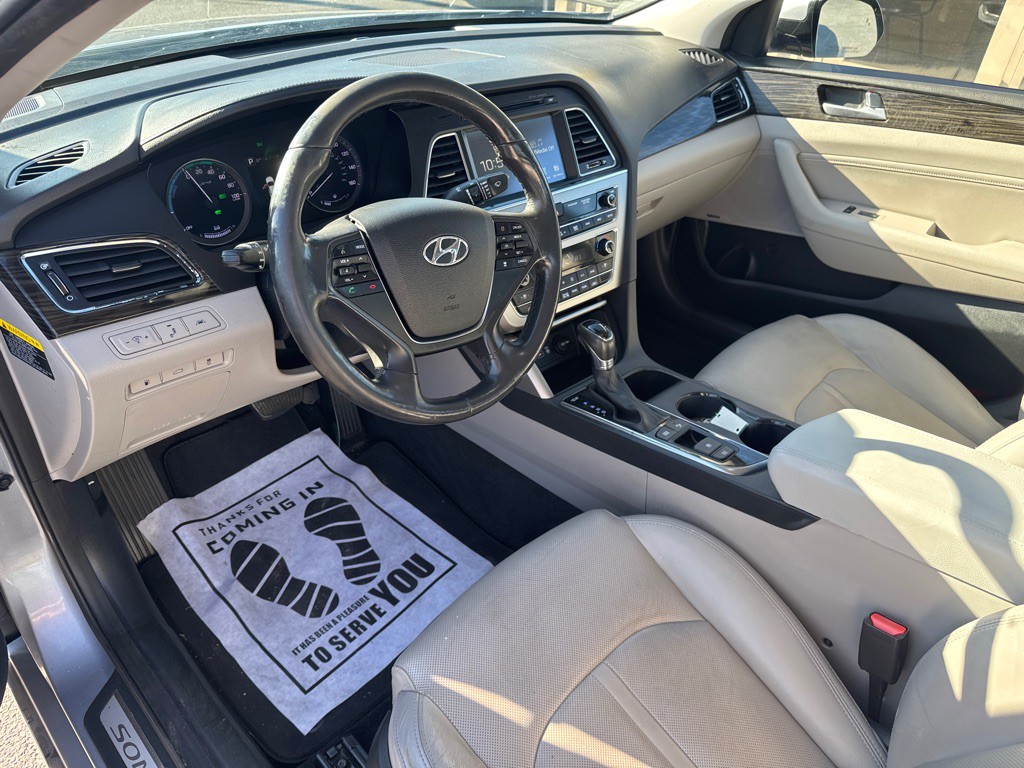 2016 Hyundai Sonata Image 8