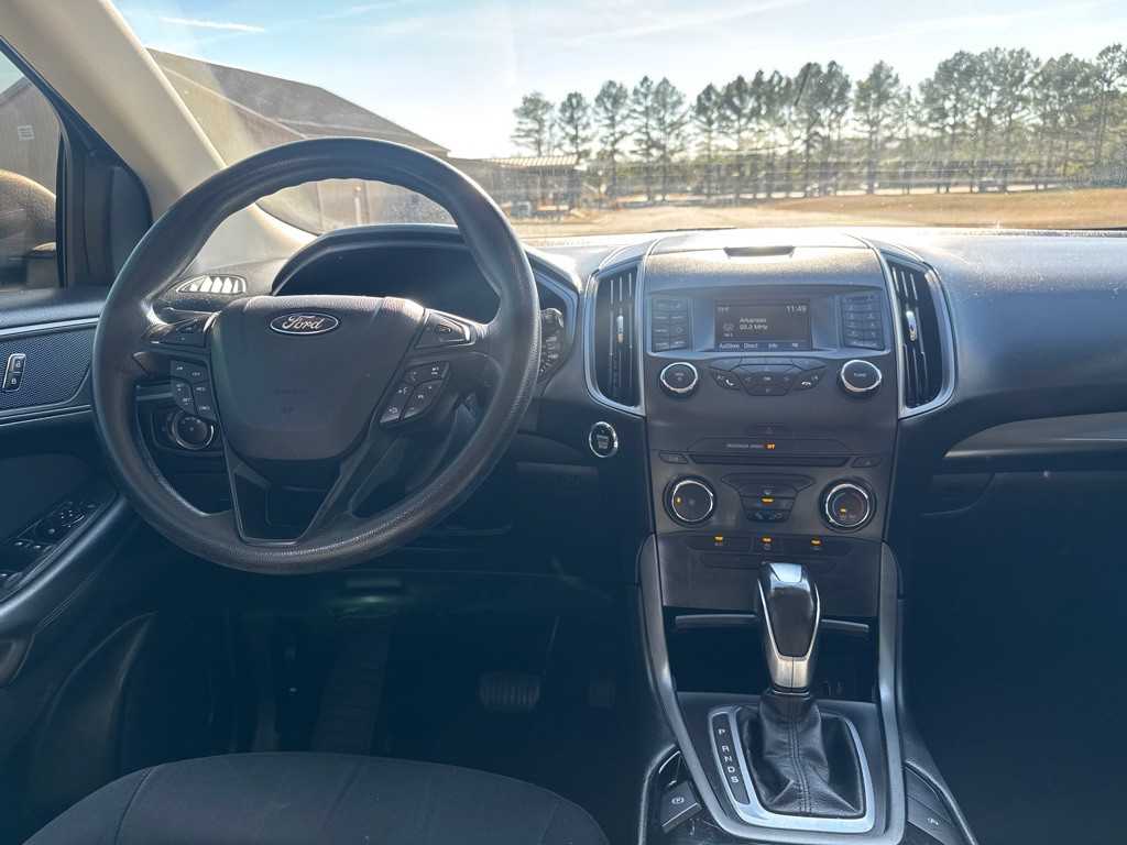 2017 Ford Edge Image 14