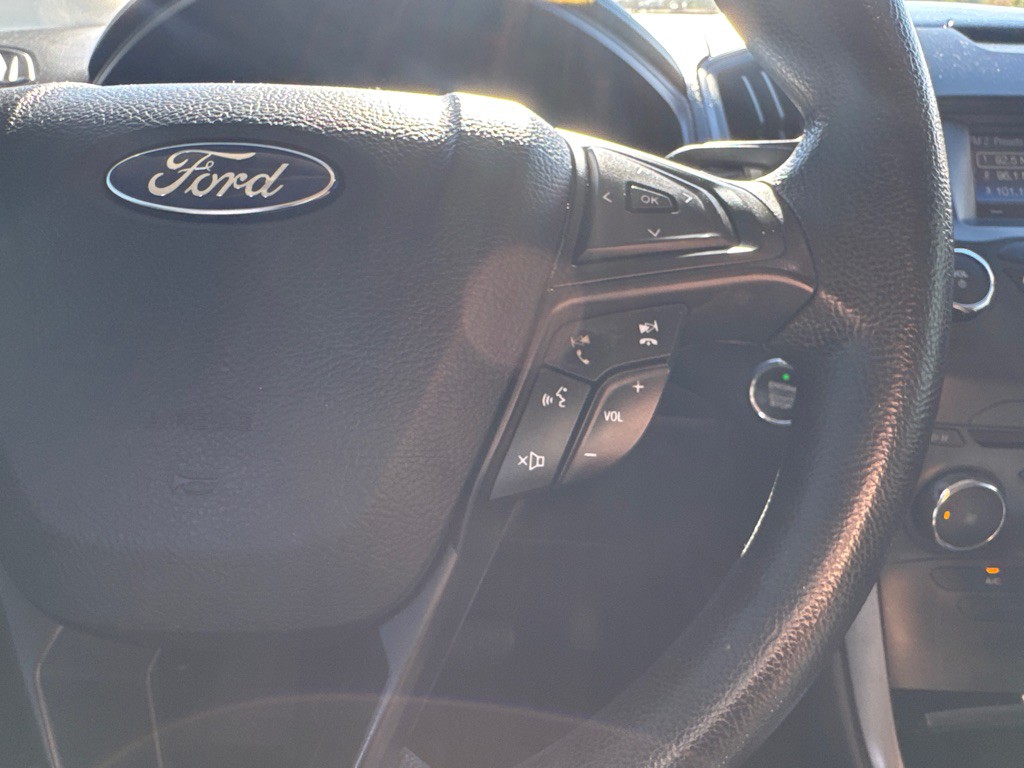 2017 Ford Edge Image 19