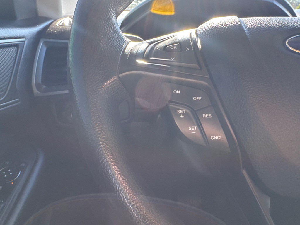 2017 Ford Edge Image 20