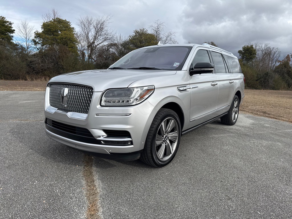 2018 Lincoln Navigator Image 3