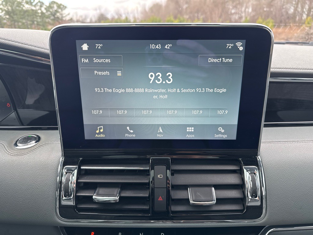 2018 Lincoln Navigator Image 16