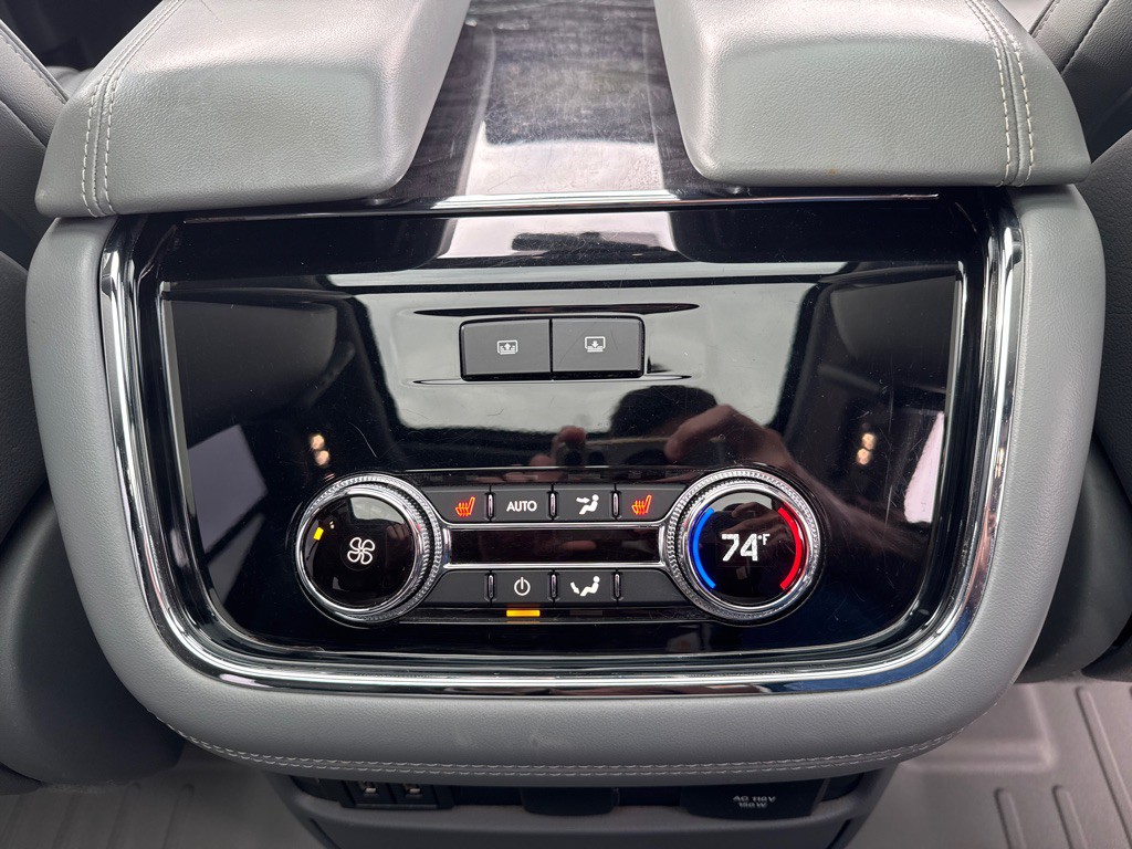 2018 Lincoln Navigator Image 22