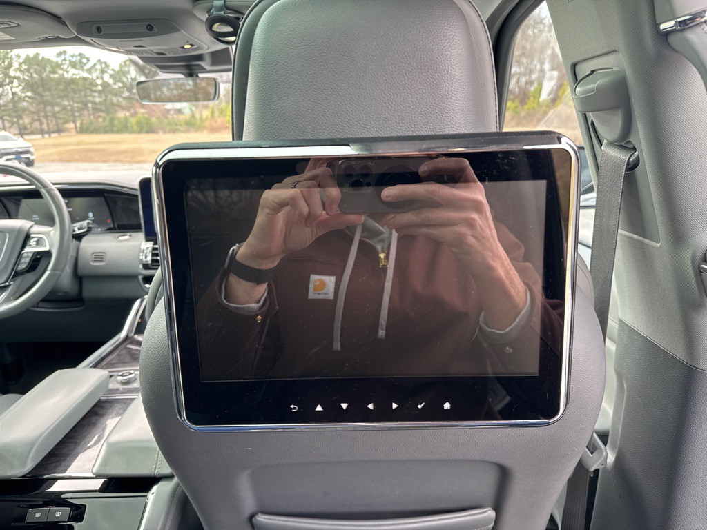 2018 Lincoln Navigator Image 24