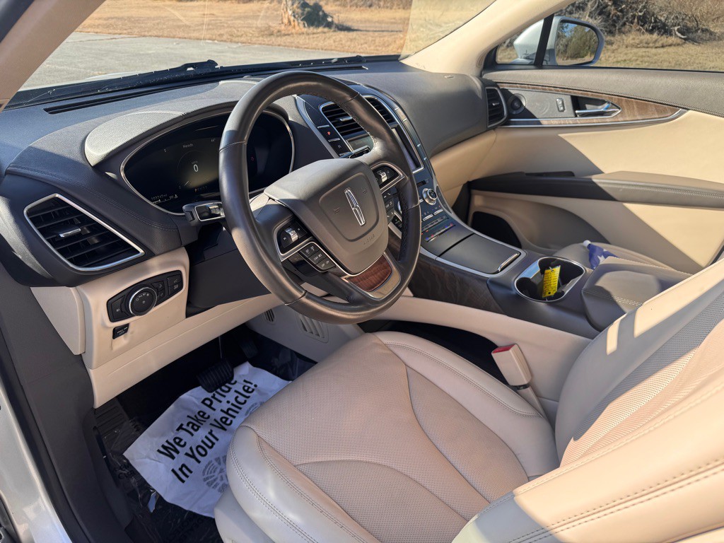 2019 Lincoln Nautilus Image 9