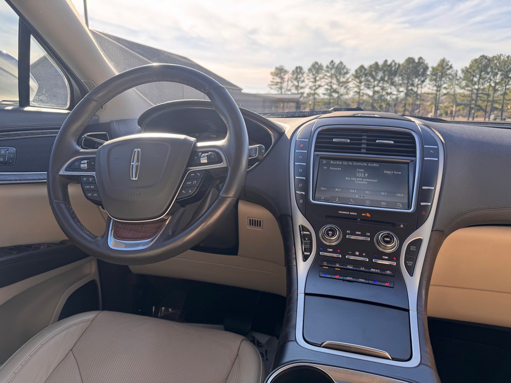 2019 Lincoln Nautilus Image 13