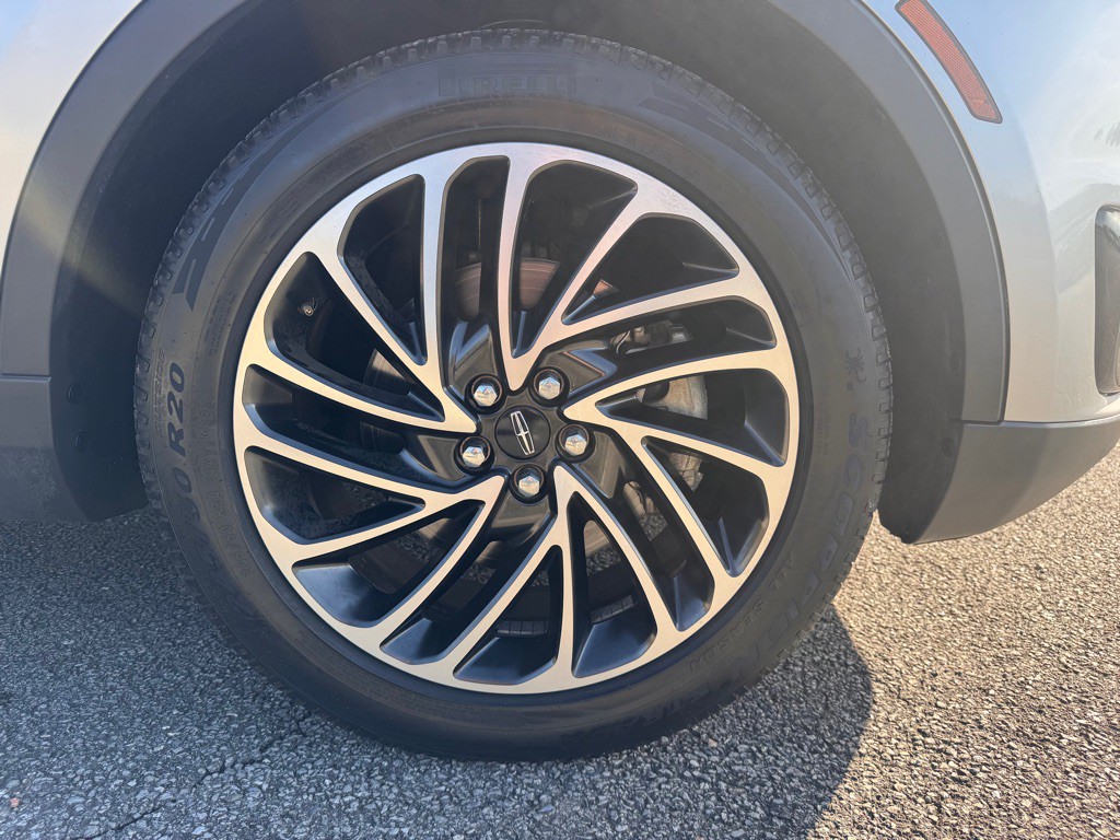 2019 Lincoln Nautilus Image 24