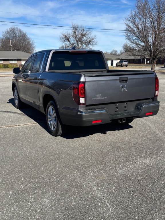 2017 Honda Ridgeline Image 9