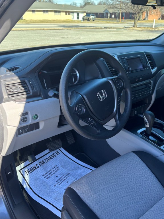2017 Honda Ridgeline Image 14