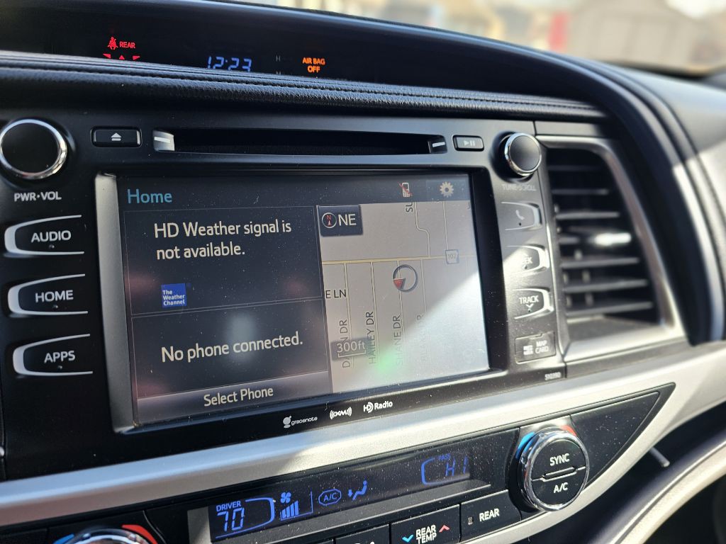 2018 Toyota Highlander Image 15