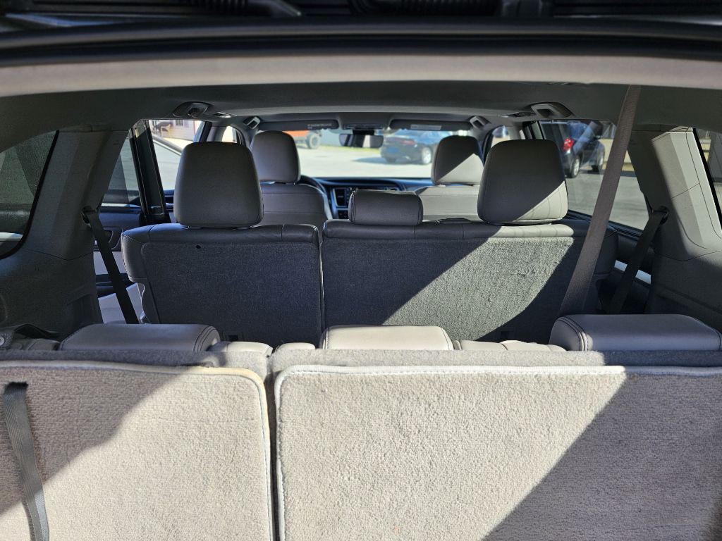2018 Toyota Highlander Image 22