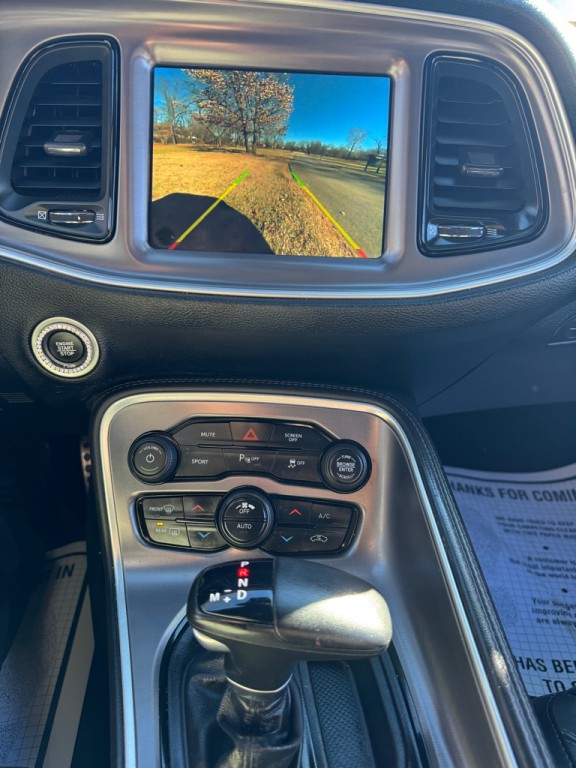 2019 Dodge Challenger Image 16