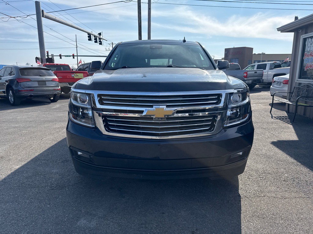 2017 Chevrolet Tahoe Image 2
