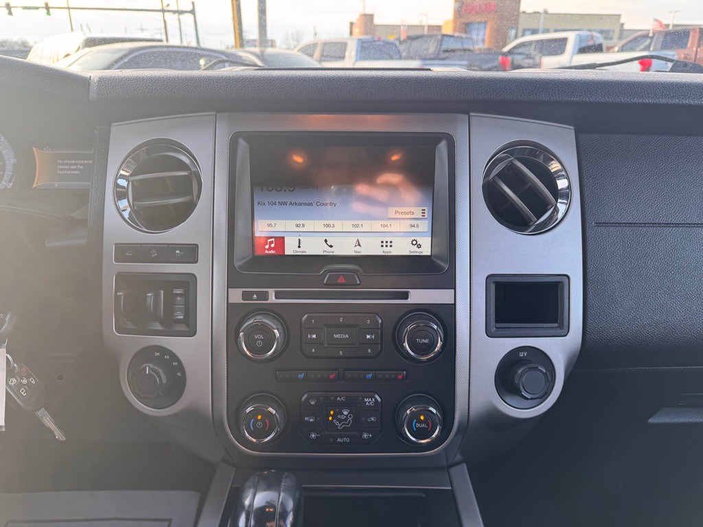 2017 Ford Expedition Image 15