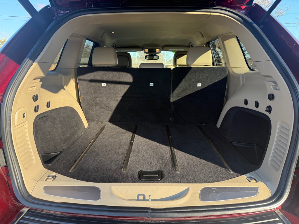 2017 Jeep Grand Cherokee Image 9