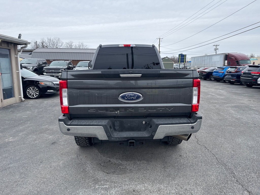 2017 Ford F-250 Image 6