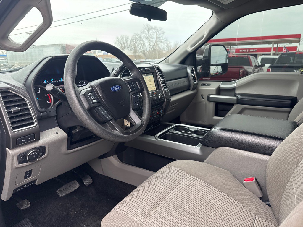 2017 Ford F-250 Image 9