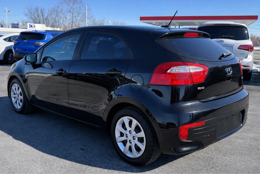 2016 Kia Rio Image 5