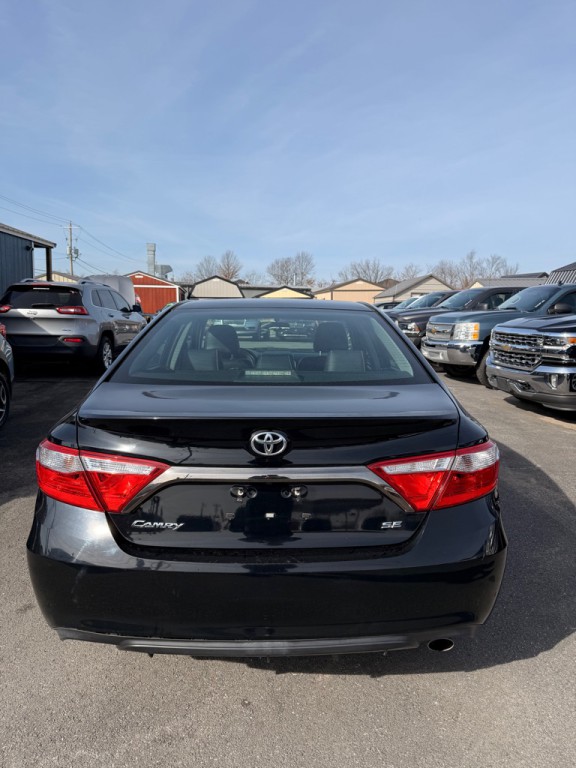 2016 Toyota Camry Image 5