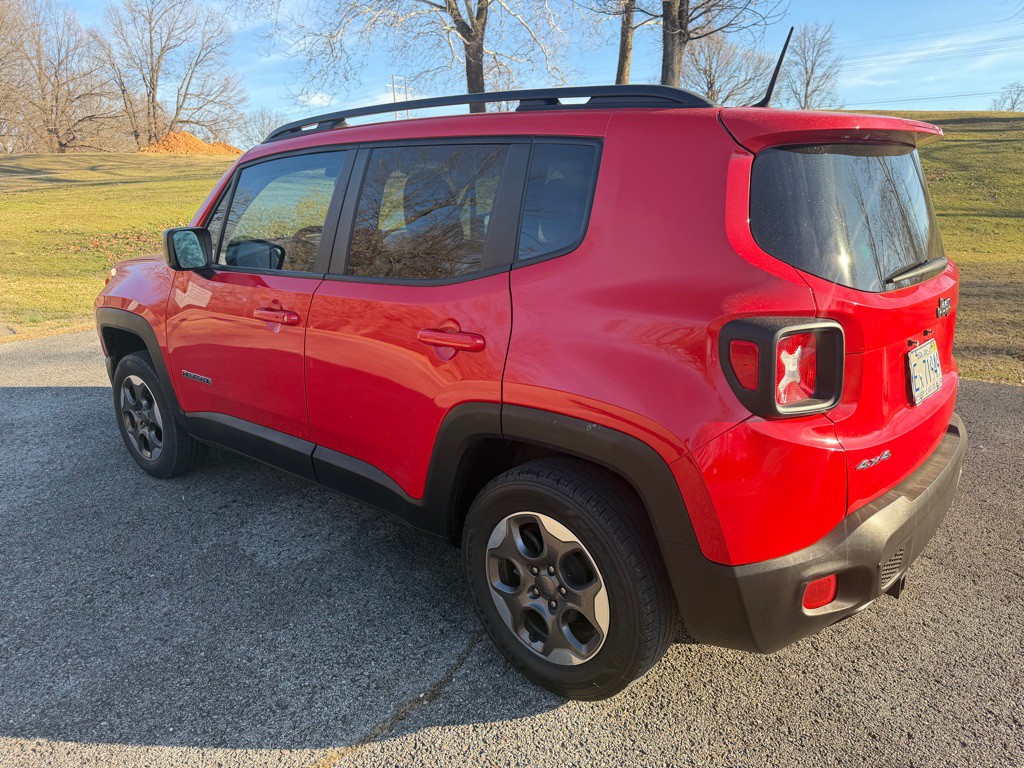 2017 Jeep Renegade Image 8