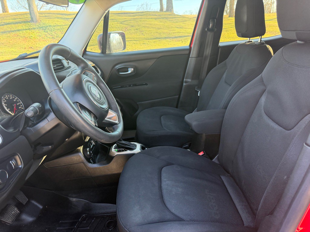 2017 Jeep Renegade Image 13