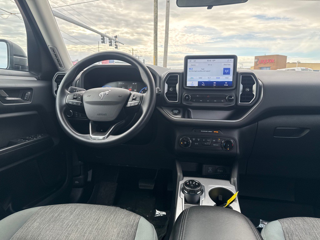 2022 Ford Bronco Image 8