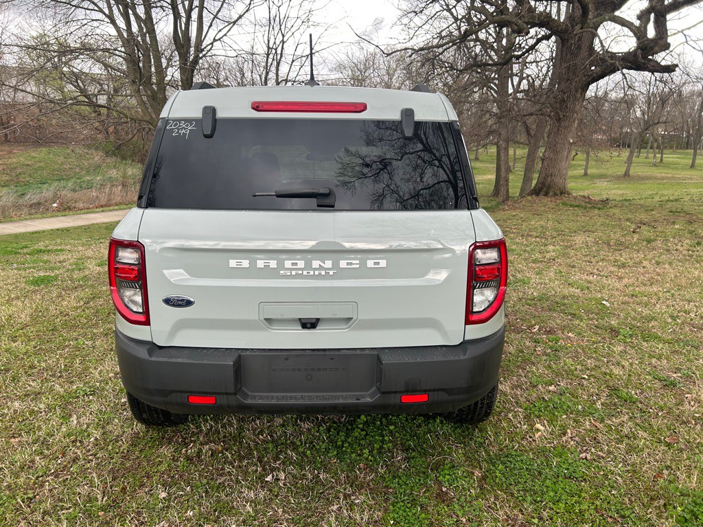 2022 Ford Bronco Image 16