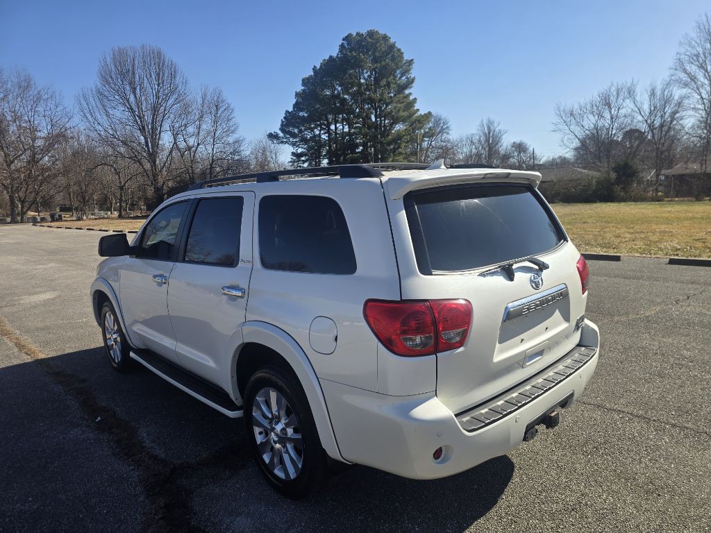 2012 Toyota Sequoia Image 8