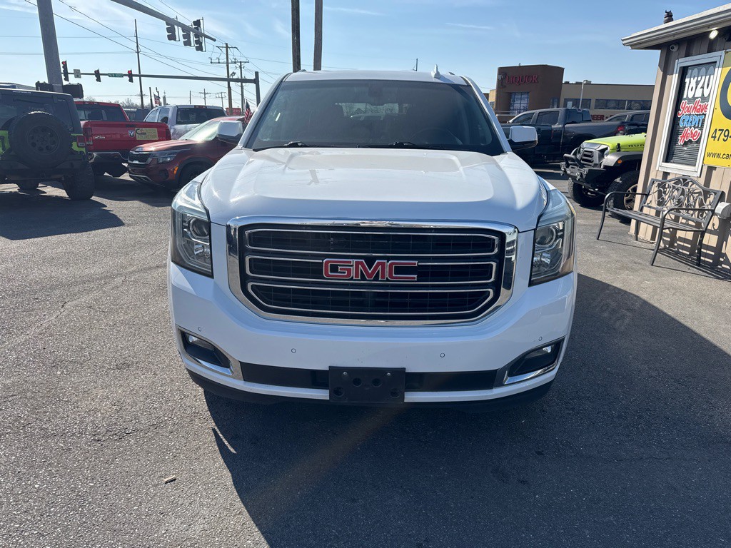 2018 GMC Yukon Image 2
