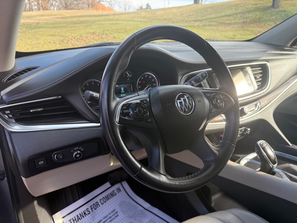 2018 Buick Enclave Image 16