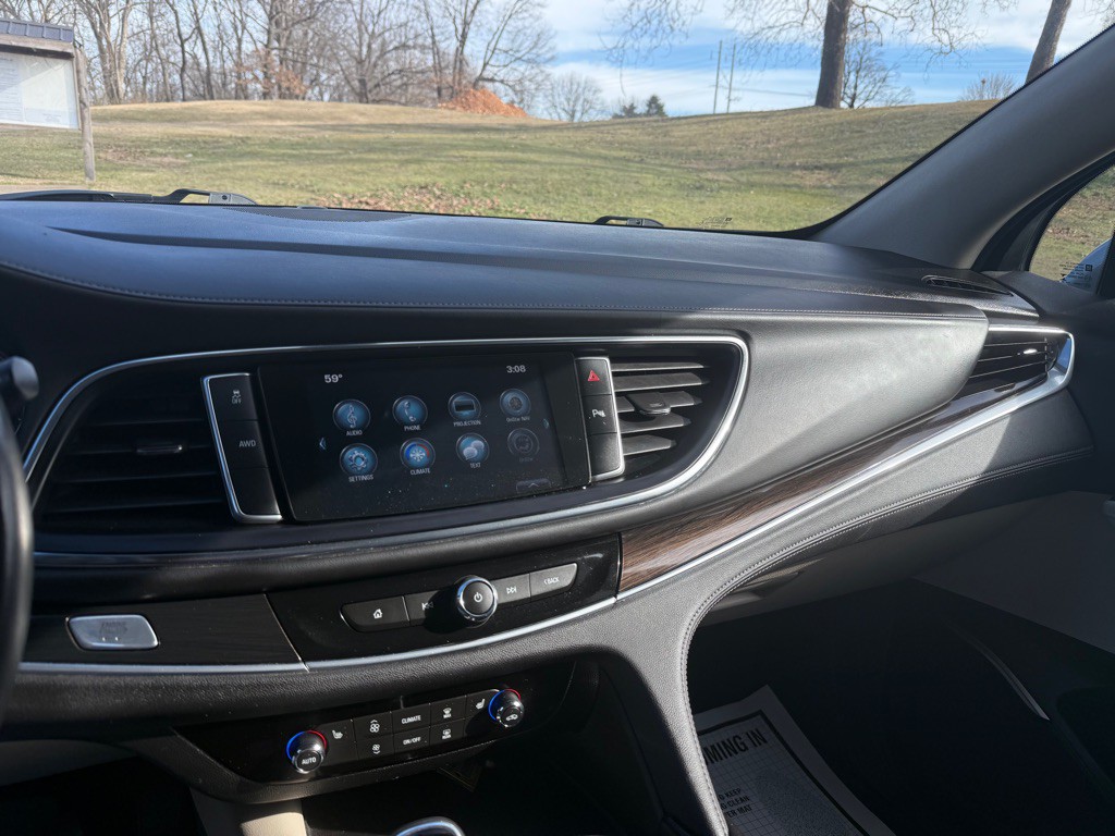 2018 Buick Enclave Image 19