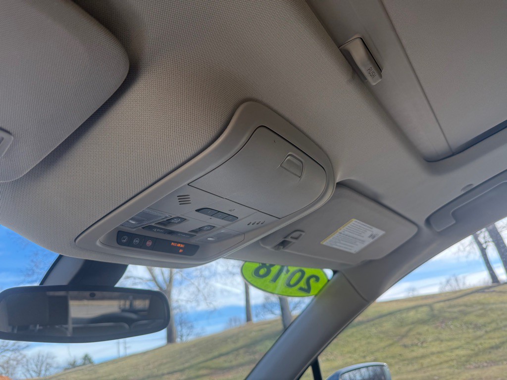 2018 Buick Enclave Image 21