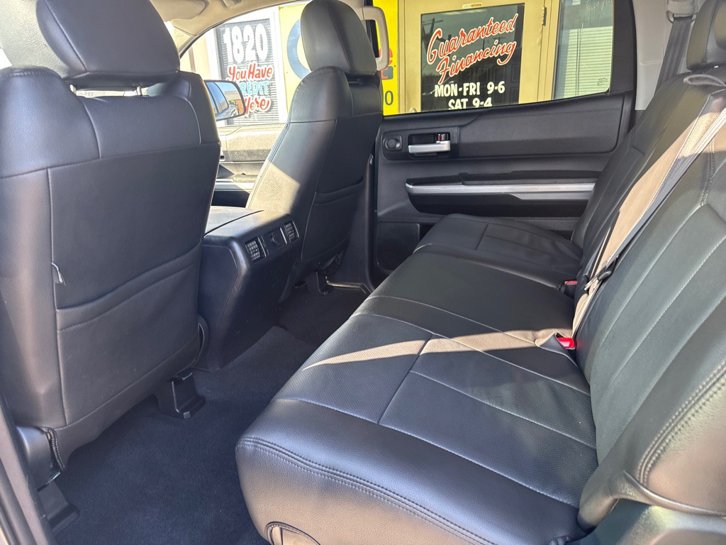 2017 Toyota Tundra Image 7