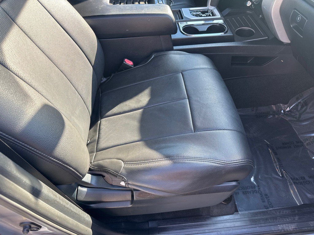 2017 Toyota Tundra Image 8