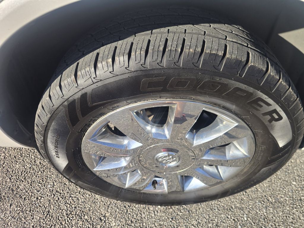 2017 Buick Enclave Image 10