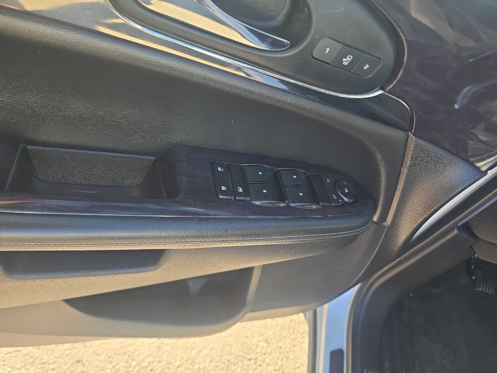 2017 Buick Enclave Image 21