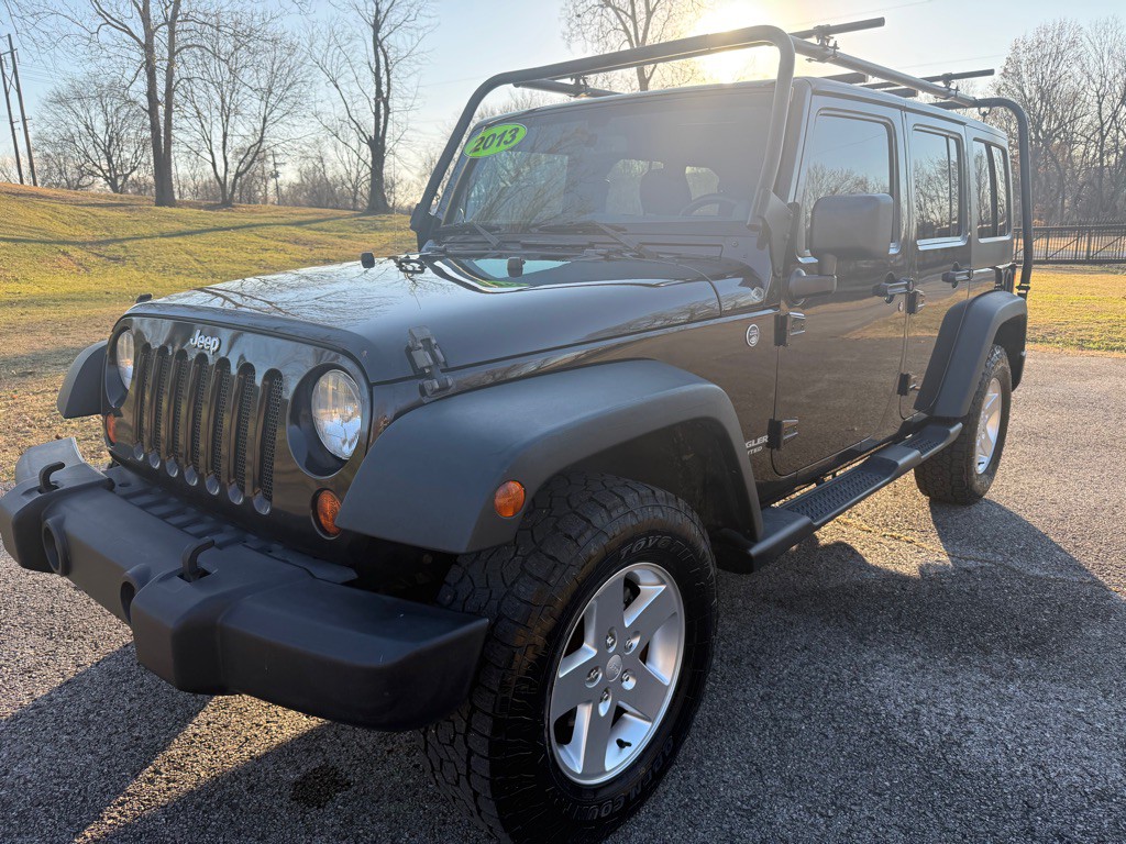 2013 Jeep Wrangler Unlimited Image 1