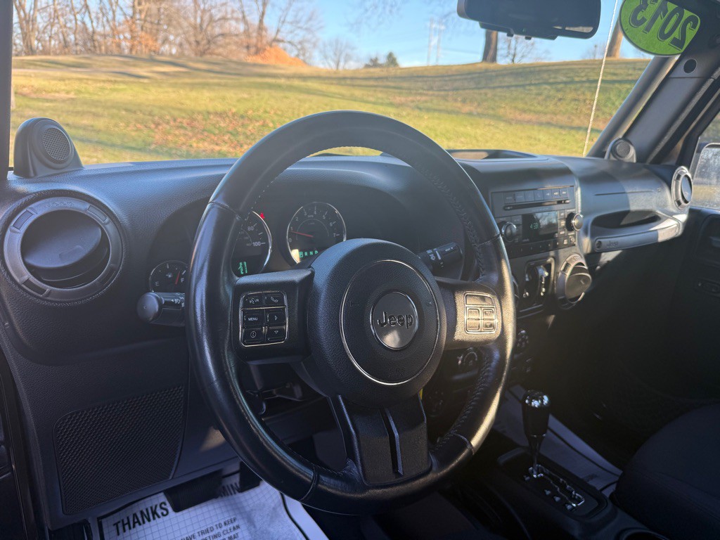 2013 Jeep Wrangler Unlimited Image 18