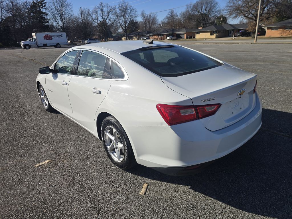 2017 Chevrolet Malibu Image 7