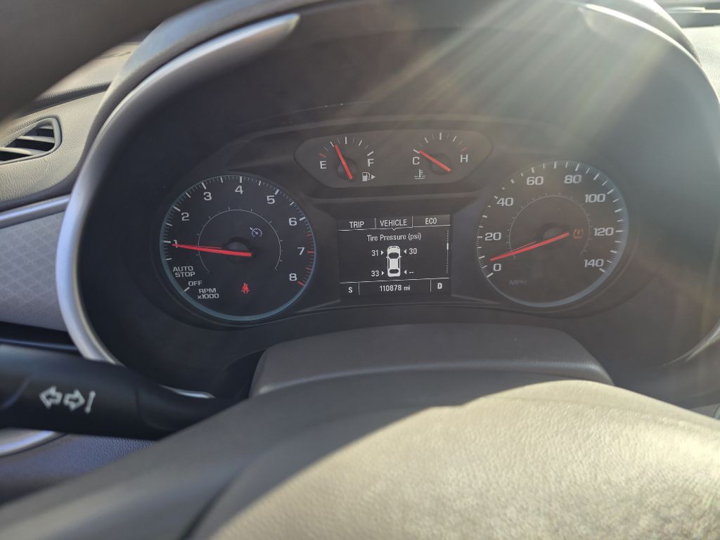 2017 Chevrolet Malibu Image 15