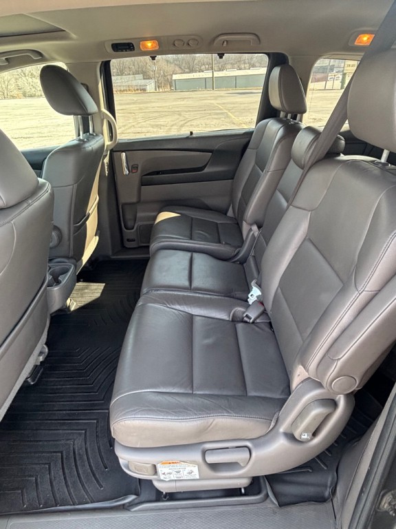 2014 Honda Odyssey Image 16