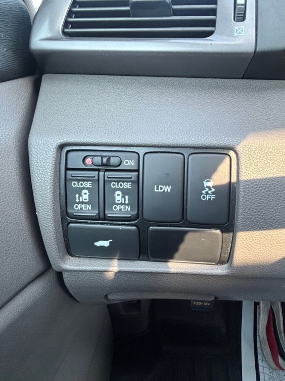 2014 Honda Odyssey Image 18